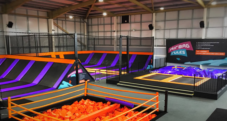What Should I Bring To A Trampoline Park?